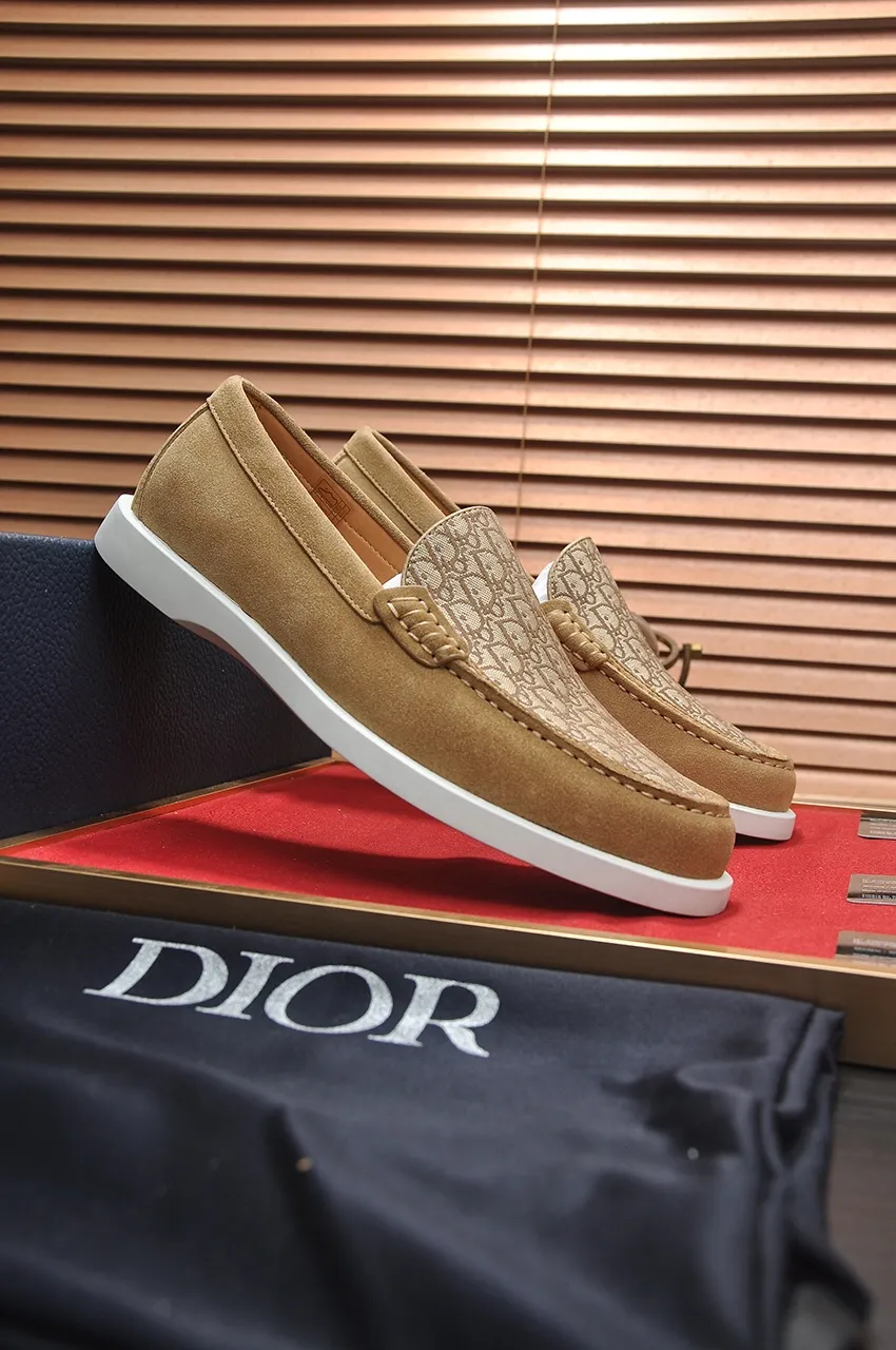 Men's shoes 💰520💶 [Dior] high-end goods Niuli original order quality Dior —🆘. Dior original order purchasing, high-end leather shoes, fabric: imported cowhide from Italy ➕ water-dyed cowhide/cowhide lining ➕ special original outsole, fine workmanship, real-life shooting 🎬 size: 38-45 (customized at 45)